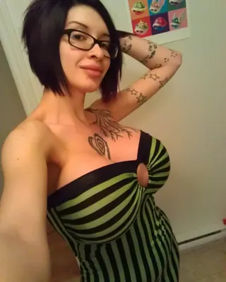 Dihia, 32 ans, beurette à Royan