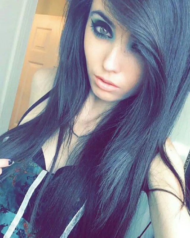 Loubna, 20 ans, beurette à Basly