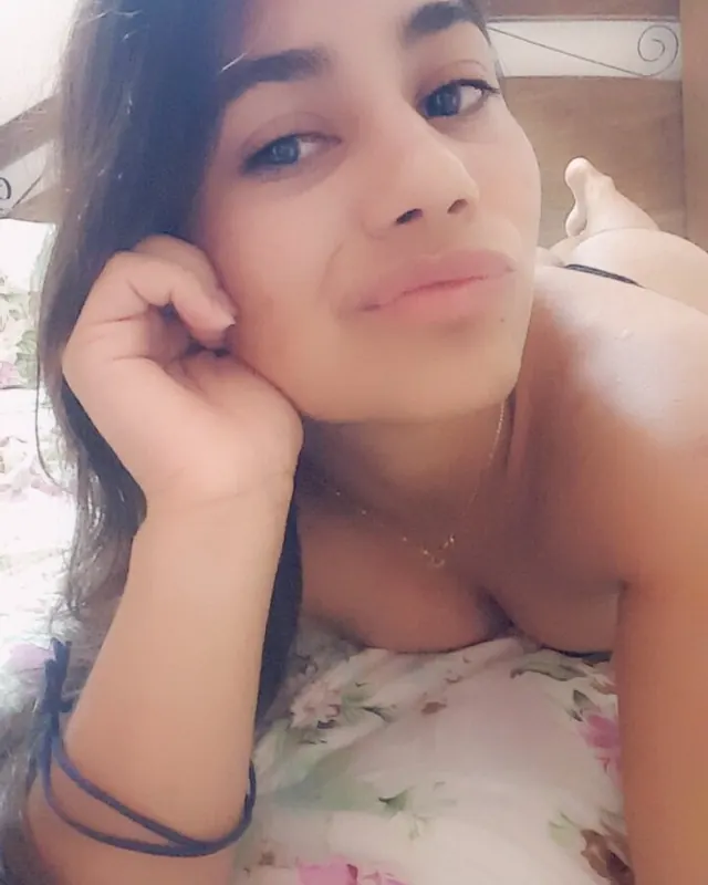 Yasmina, 33 ans, beurette à Sainte-Néomaye